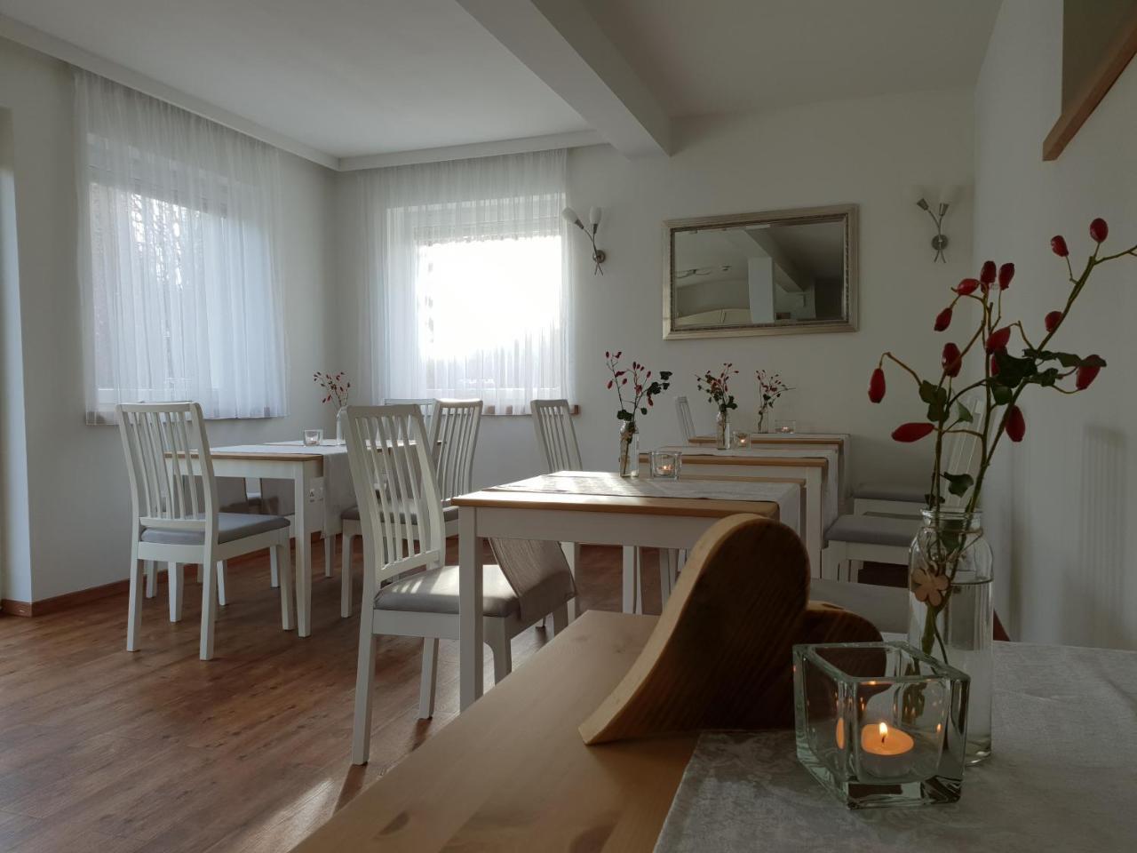 Bed And Breakfast Mittelkaernten Althofen  ภายนอก รูปภาพ